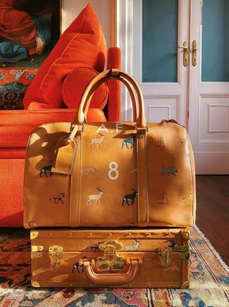 电影 不当导演,他一定是个服装设计师