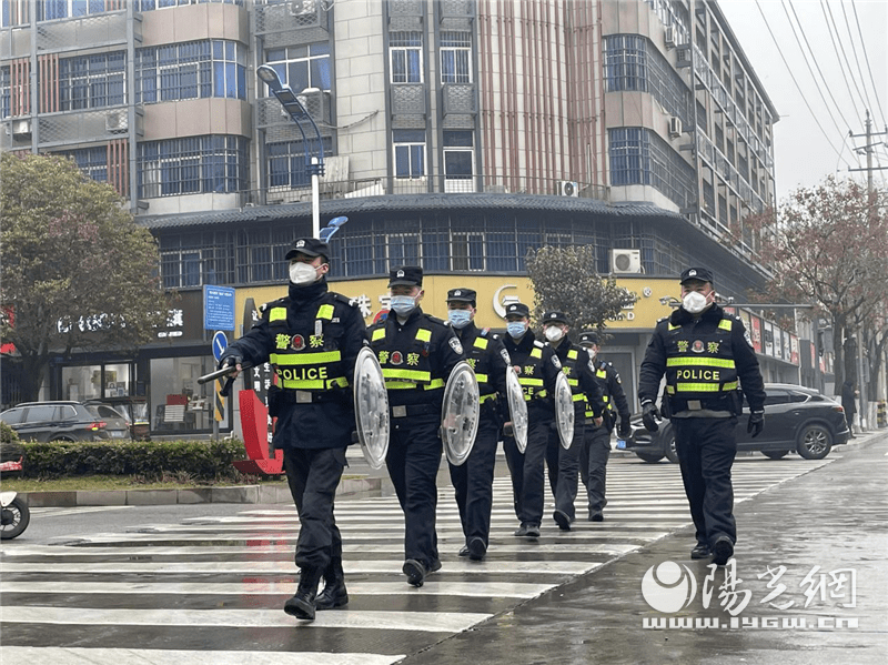 西安警方连续作战确保节日安全