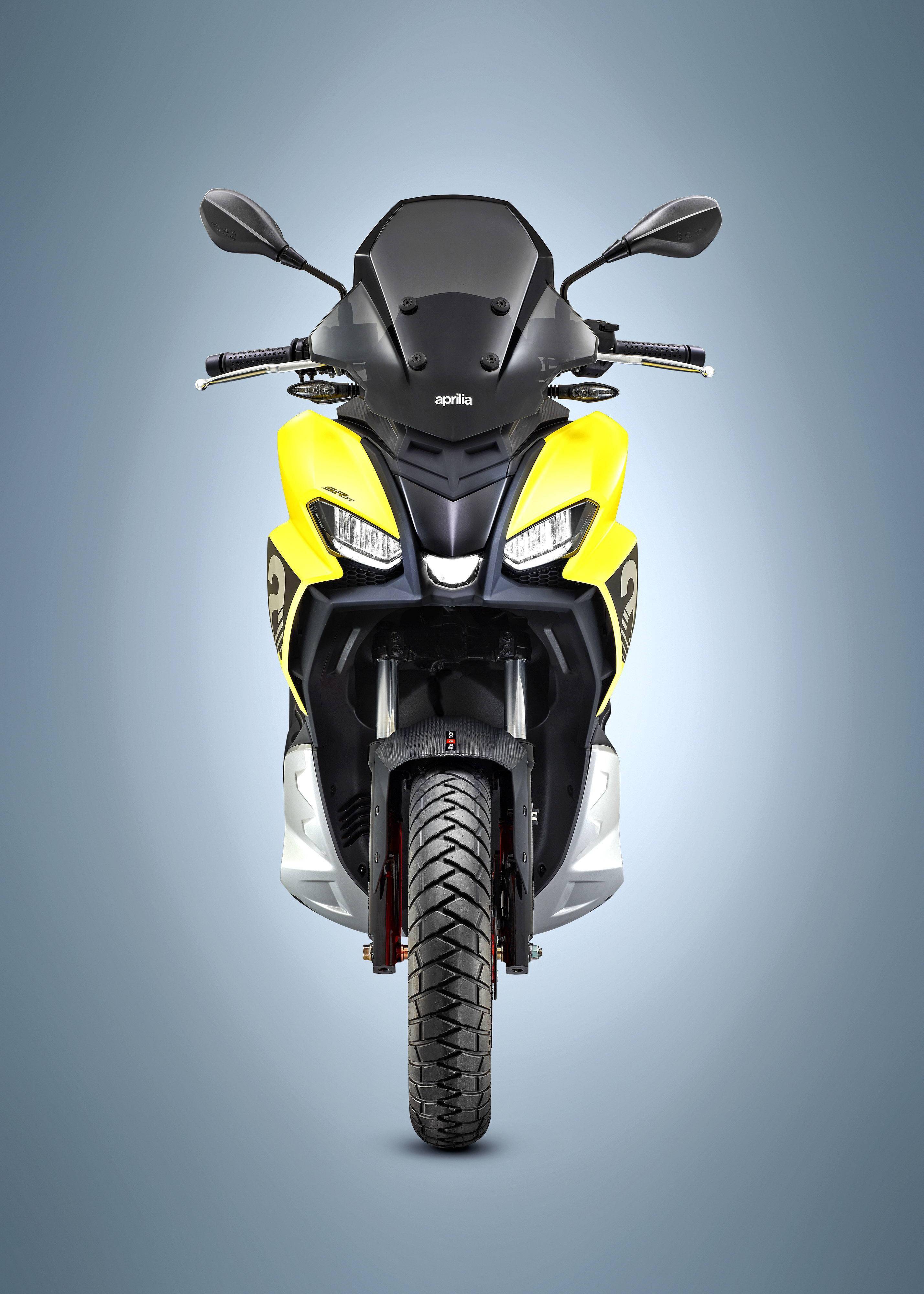 阿普利亚srgt200细节简介