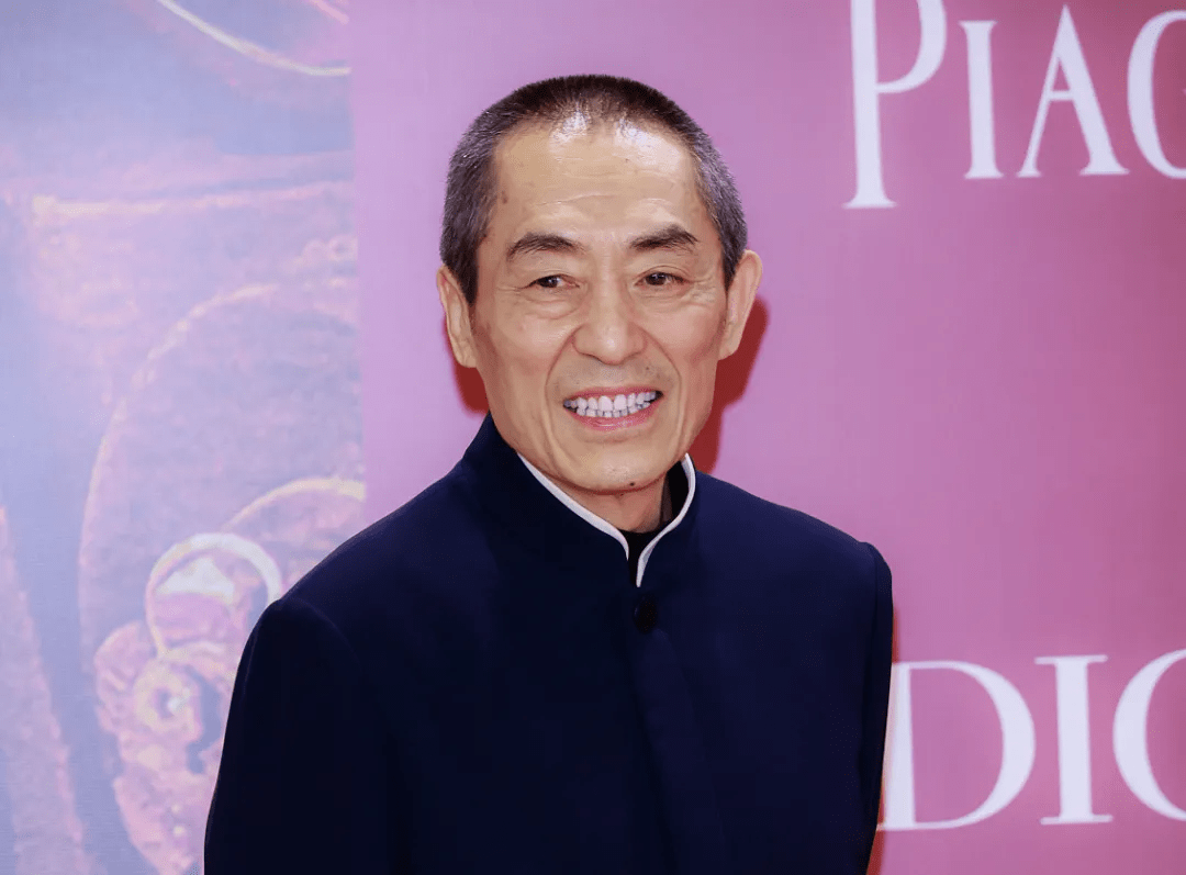 市界早知道丨蒙牛奖励女足1000万张艺谋狙击手下调票价