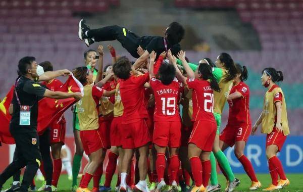 亚洲杯|外媒翻出女足教练过往，发现了惊人数字......