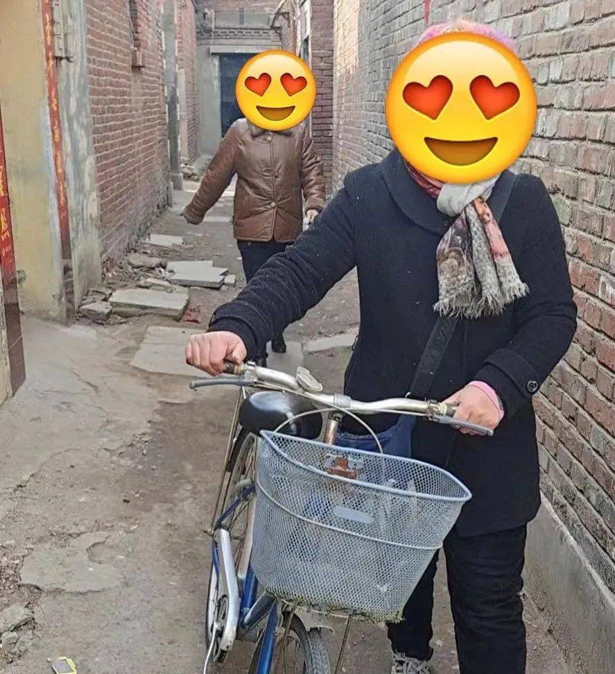 民警立即调取视频监控,发现其自行车被一名男子骑走,根据天网追踪