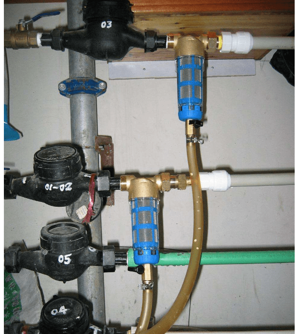 第二,在水錶附近安裝前置過濾器,擔心低溫影響到自來水的水壓,影響到