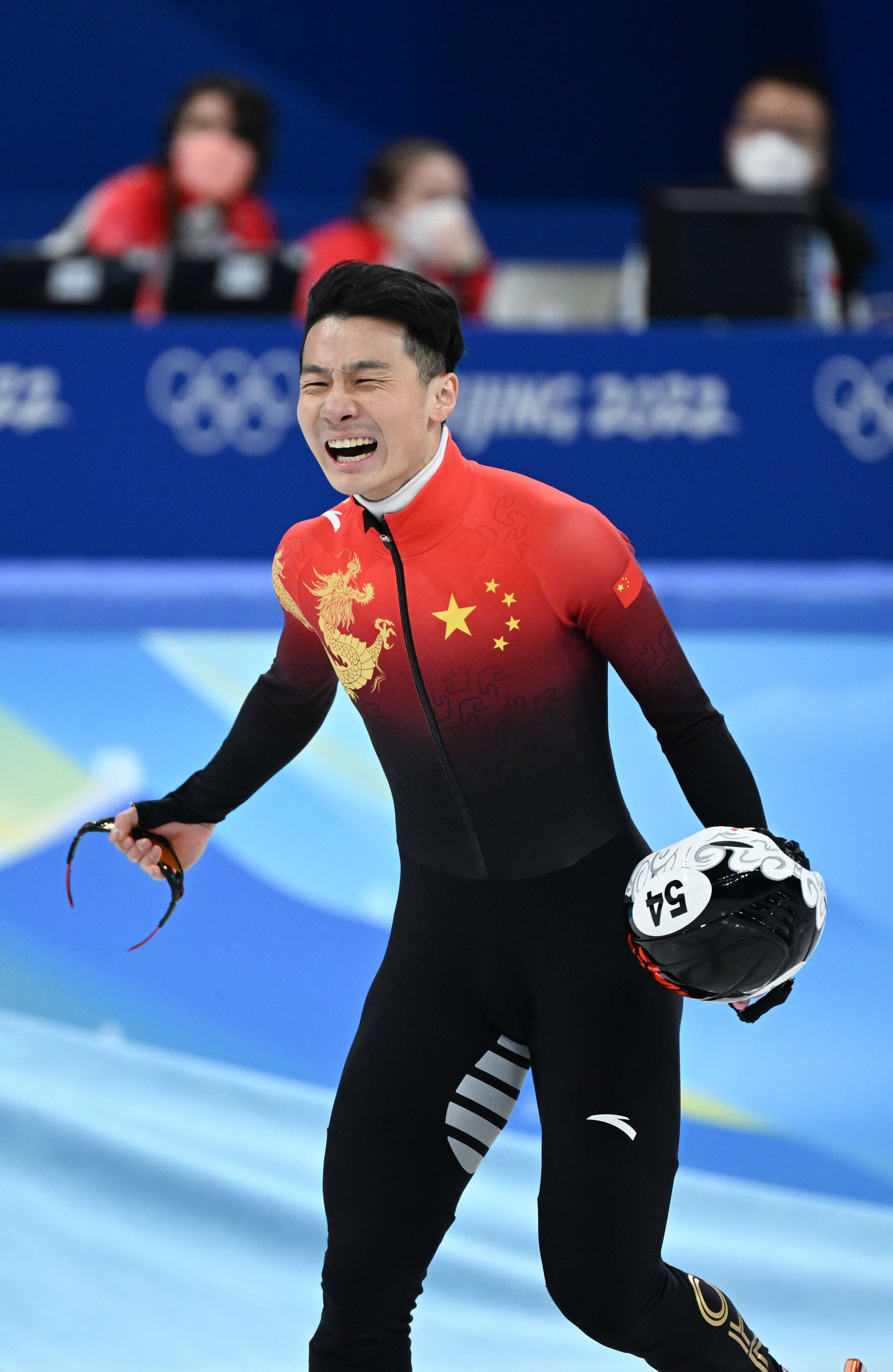 北京冬奥会任子威夺冠图片