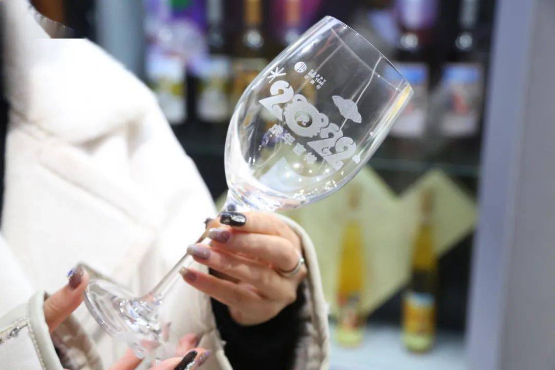 产品|有票有酒它真送！烟台这个酒城能处！