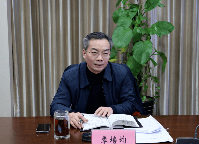 市人社局召开局综合条线专题调研座谈会