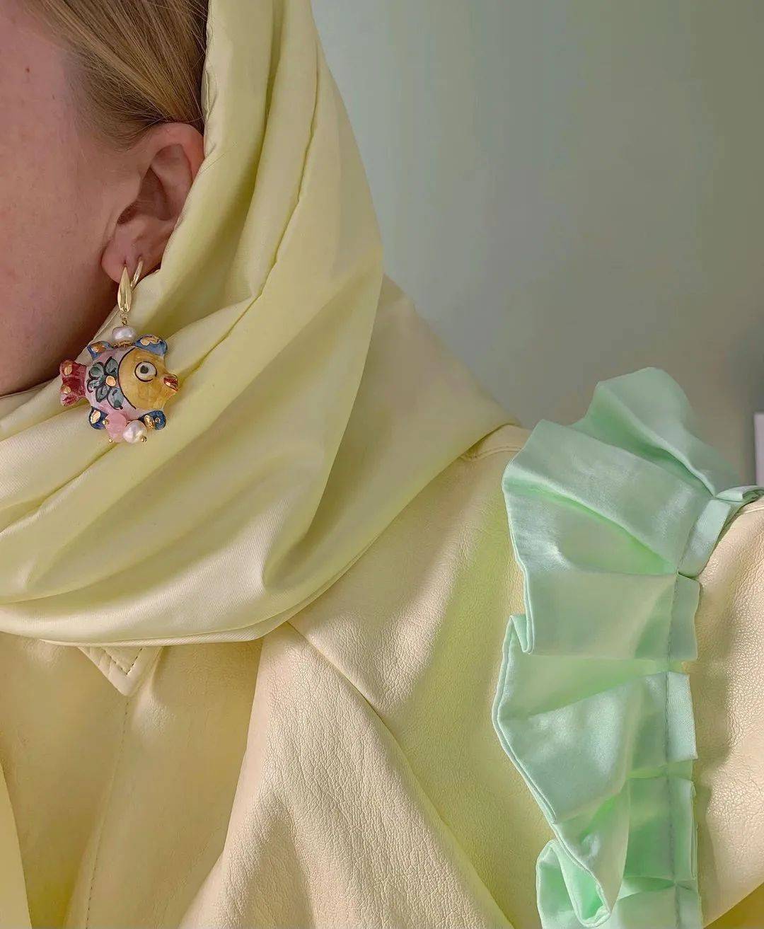 什么 这个春天哪怕一件衣服都不买，也得让我买点耳环！