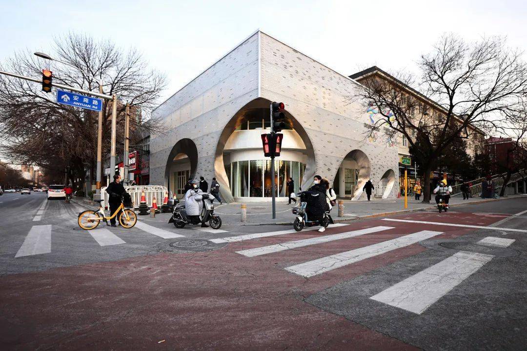 冬奥之家 | 亚运村街道社区办事处照明设计赏析_幕墙_阿拉丁_大厅