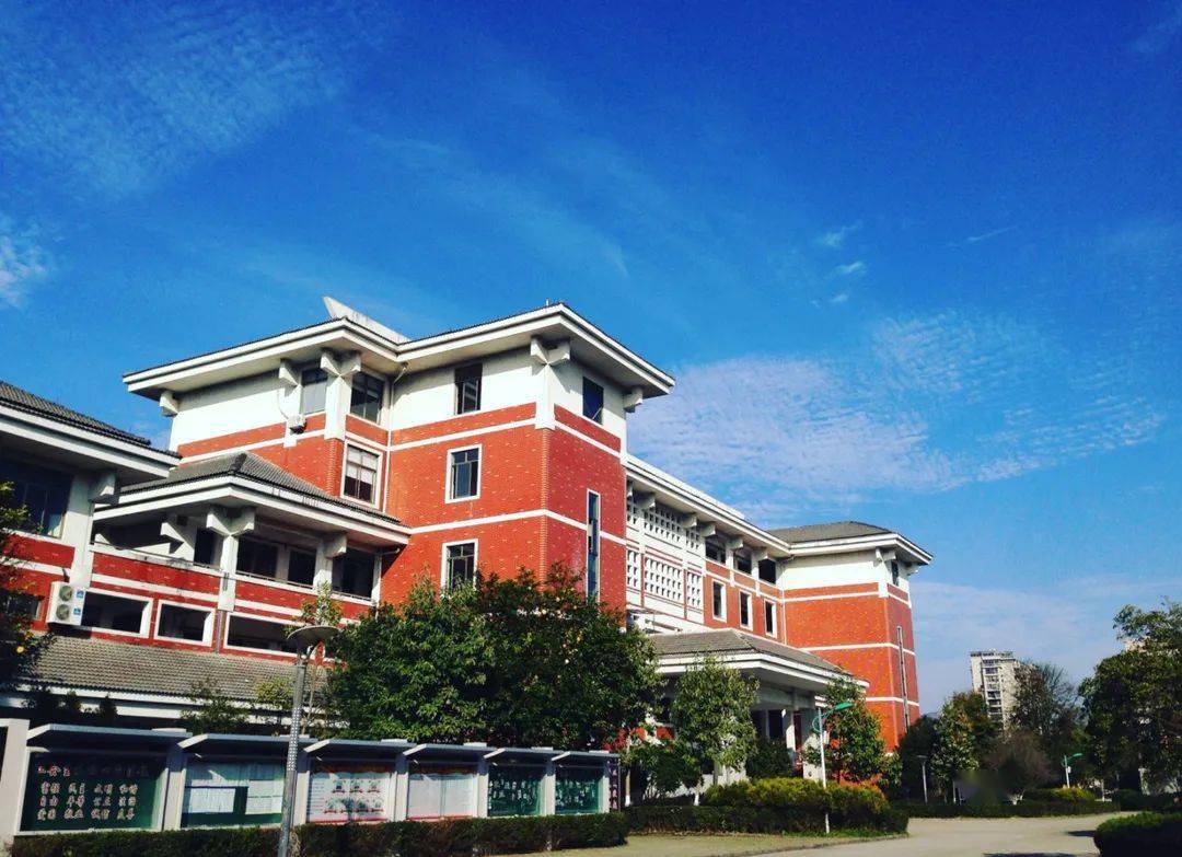 感恩母校行83丨走进浙江省龙泉市第一中学