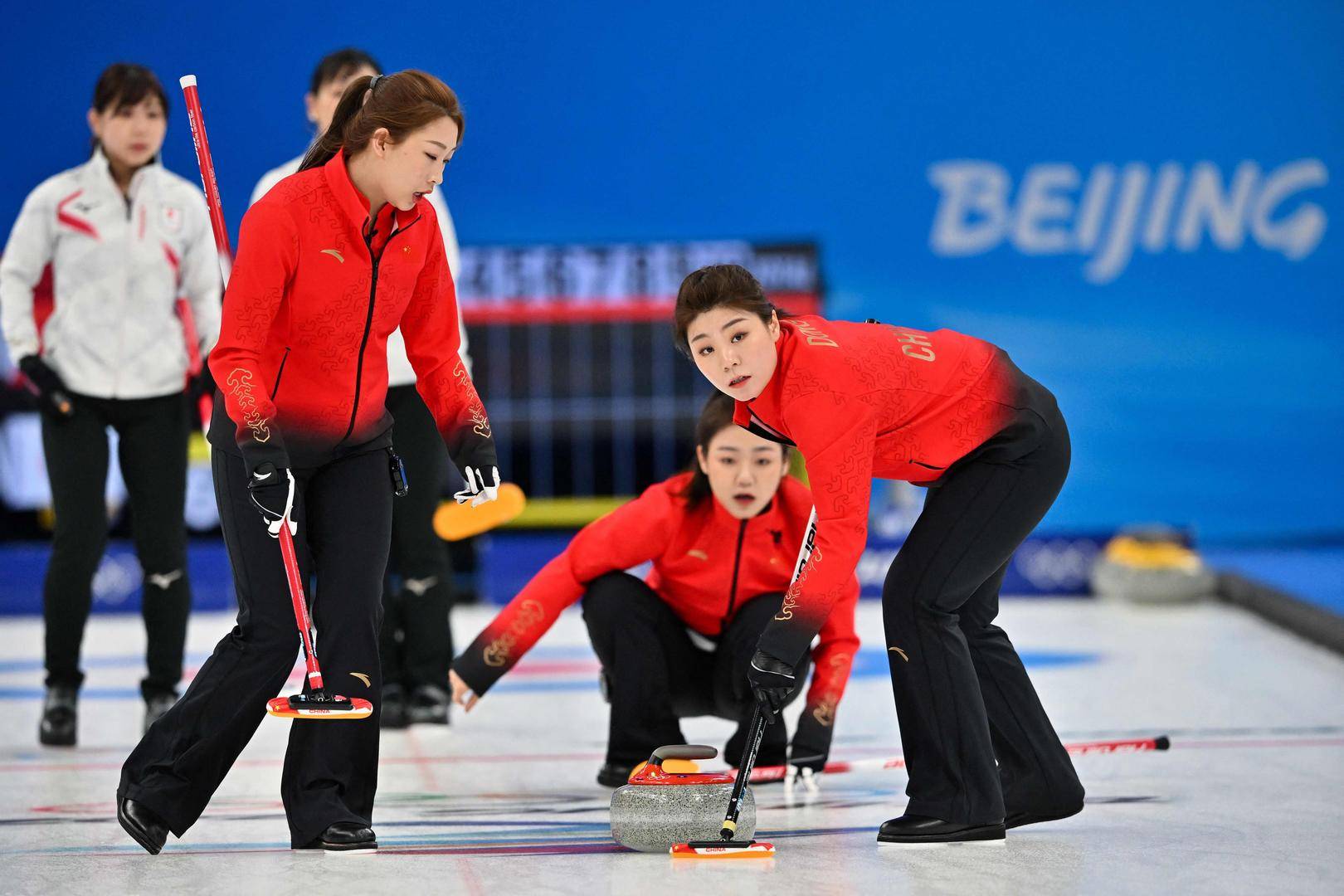 日本队|女子冰壶循环赛：中国队不敌日本队