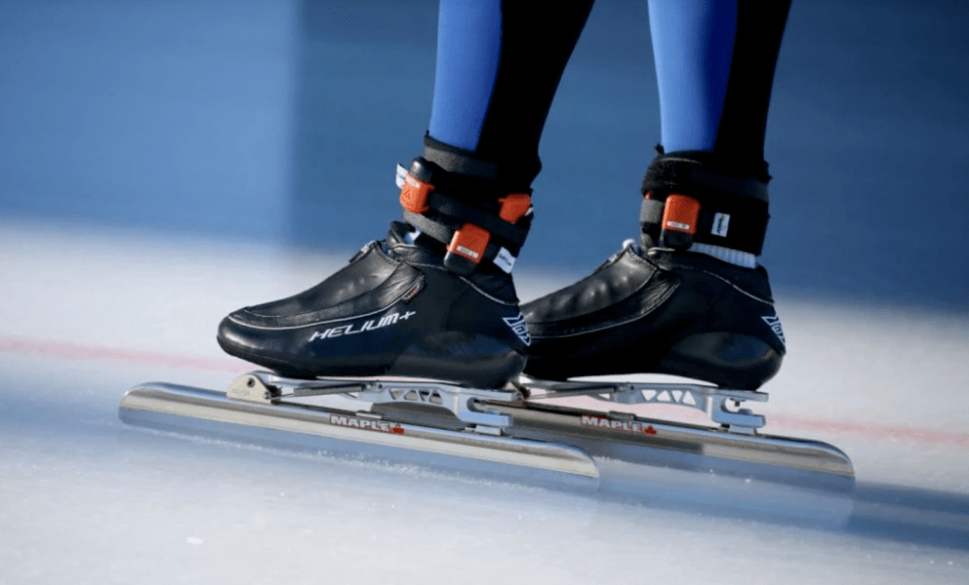 冬奥会滑冰鞋图片