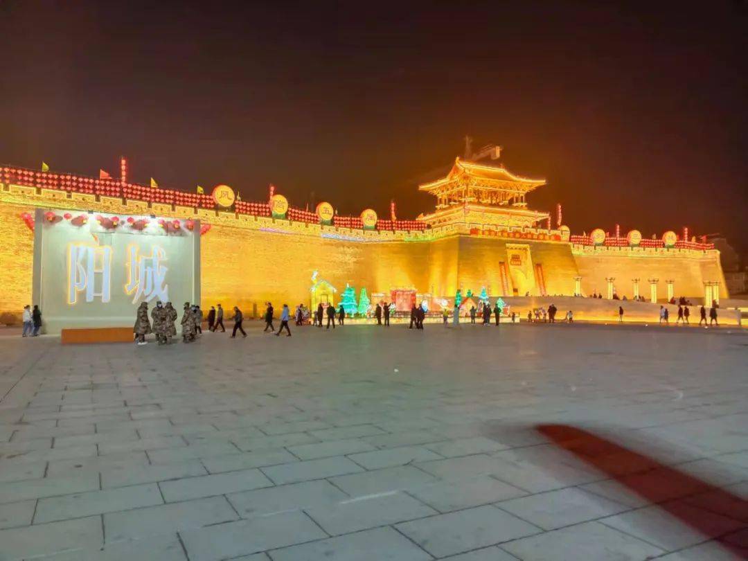 【手机拍第746期】东门广场灯展_摄影_阳城_标题
