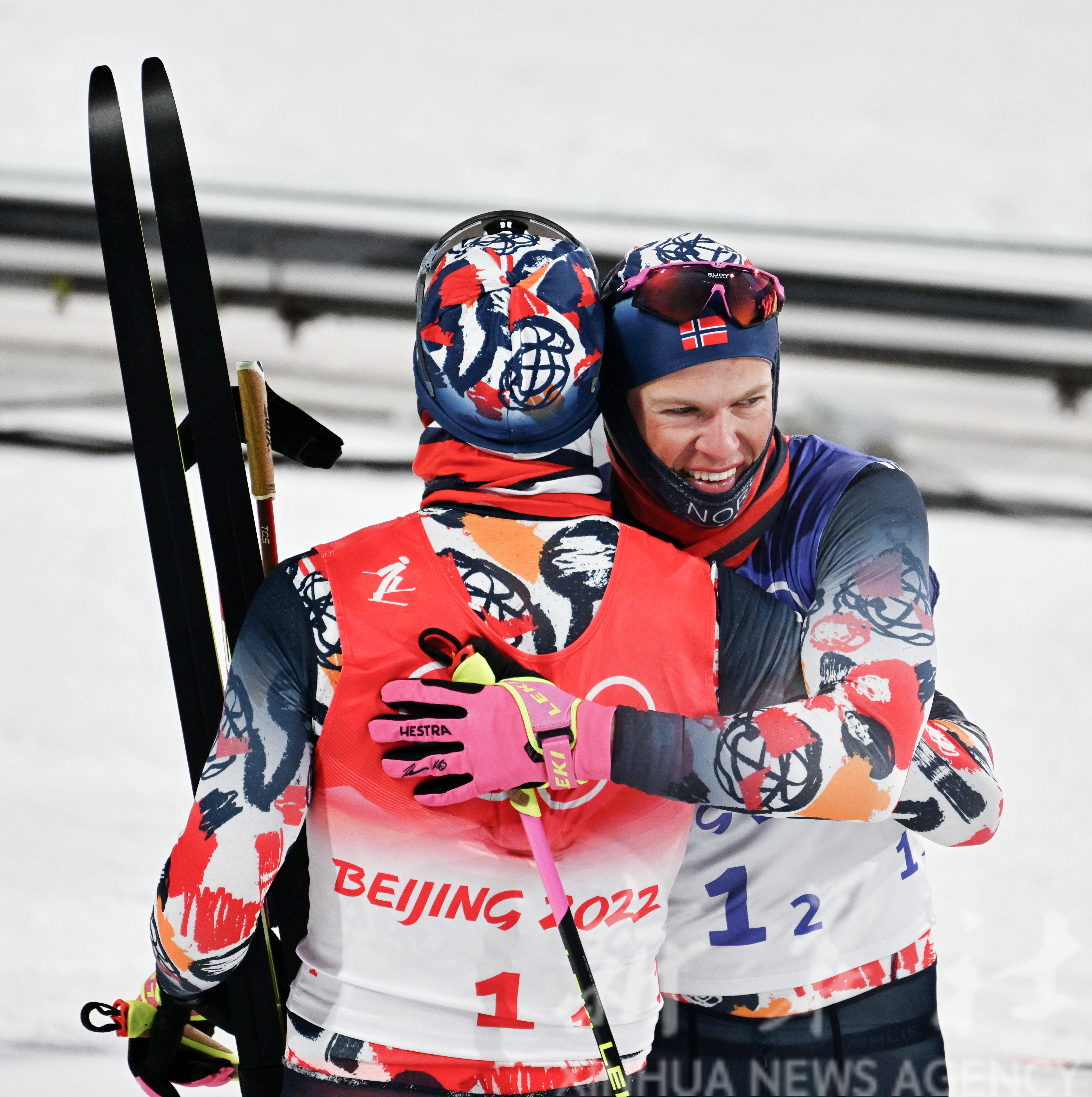 滑雪|越野滑雪——男子团体短距离决赛：挪威选手夺冠