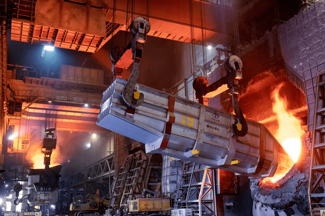 湛江钢铁通过创新留渣法冶炼工艺等措施,转炉综合能耗,炼钢全流程钢铁