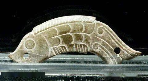 玉鱼 三门峡虢国墓地2009号玉鱼 商代晚期⑦ 有鳞形.