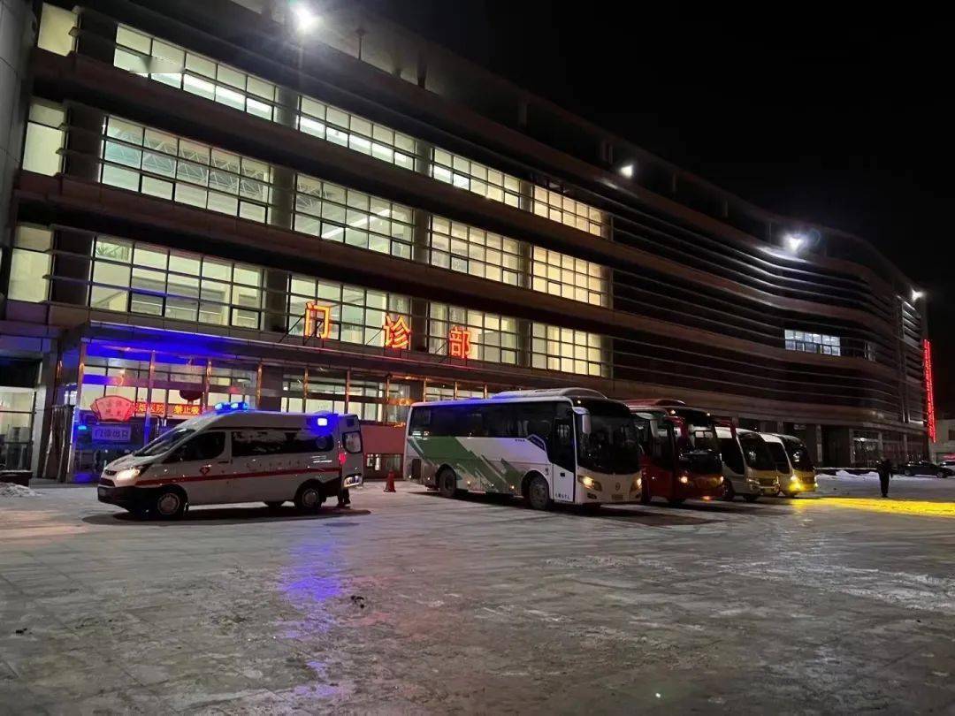 元宵节攻势西青医院凌晨集结200人支援区内核酸检测工作