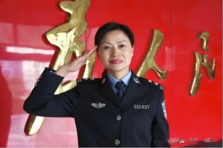 【年度"平安之星"】"干公安就不能怕流血受伤" 缉毒路上她从30多米高