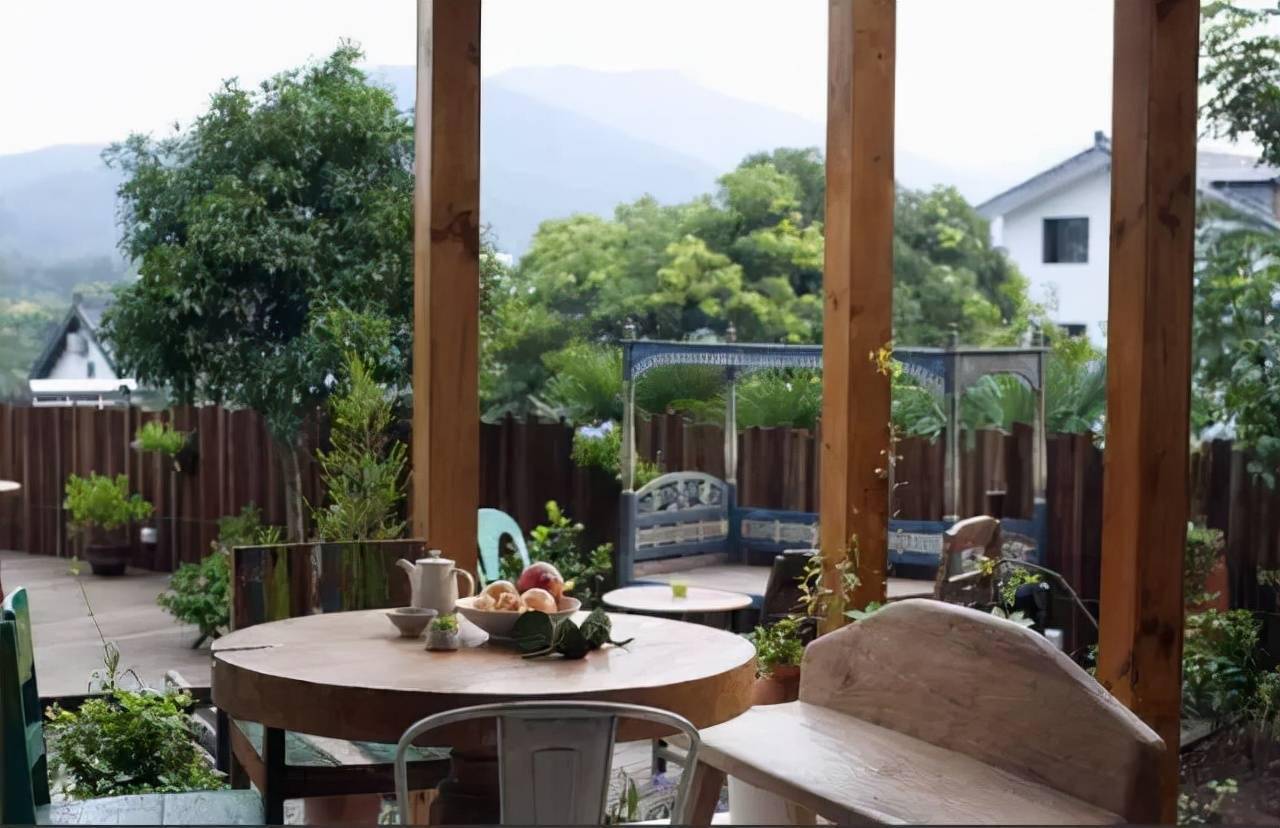 藏在杭州世外桃源中文艺小院民宿,木麻简约的设计风格丨蜜桃小院