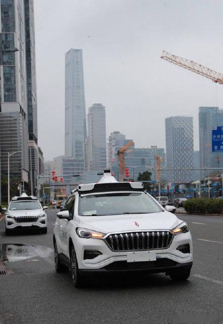 深圳市民可在南山区免费搭乘无人车