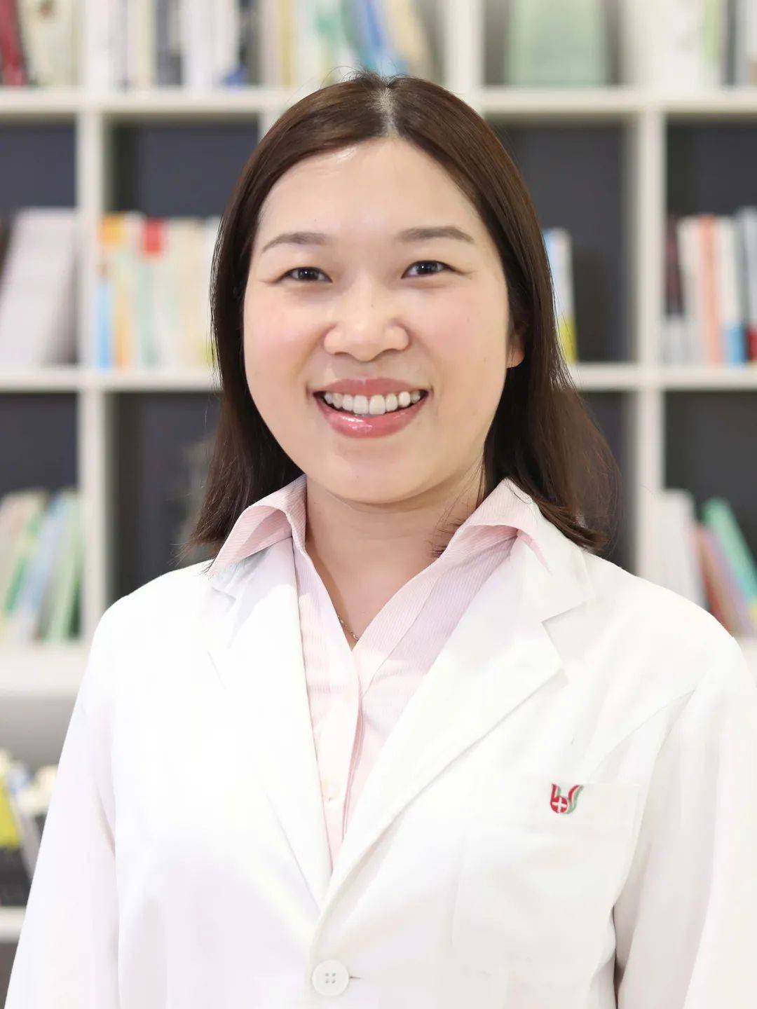 王桂莲副主任医师,妇科微创手术专家.