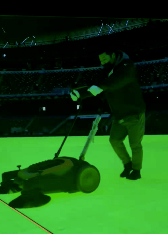 揭秘｜“鸟巢”1.1万平方米地屏，如何经受起强降雪考验？