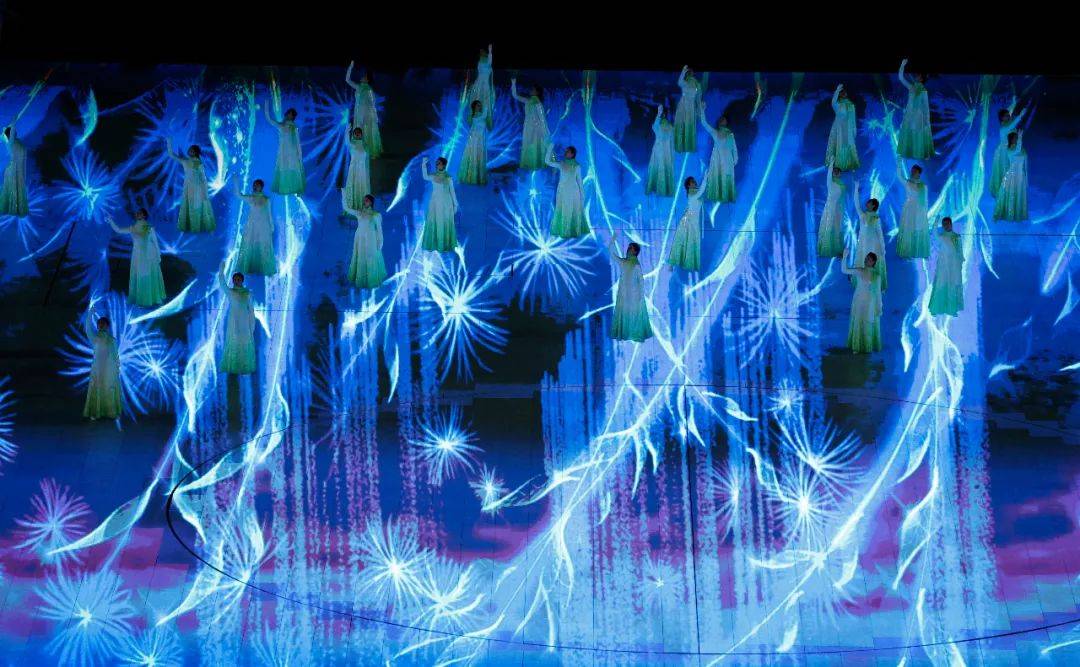 "中国式浪漫" 《我和你》回忆杀_闭幕式_北京_陶冉