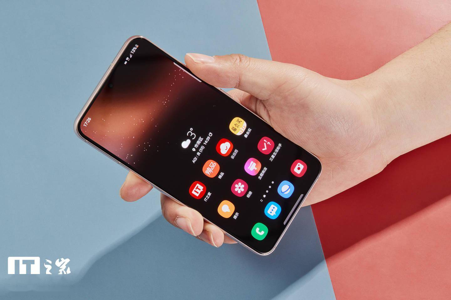 整体|三星 Galaxy S22 / S22 +图赏：老设计焕发新感觉