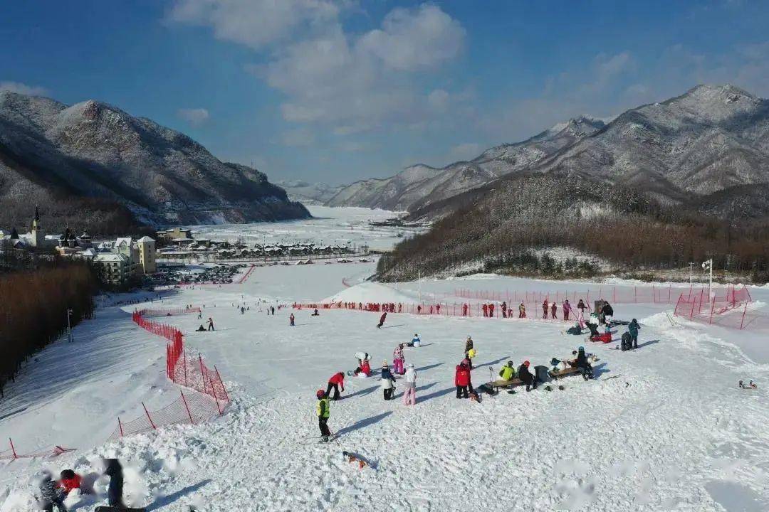 辽阳弓长岭温泉滑雪场图片