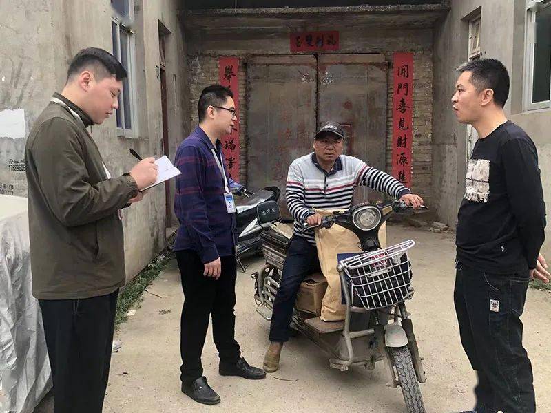 仓山区纪检监察干部在盖山镇竹榄村了解村集体厂房出租有关情况在长乐