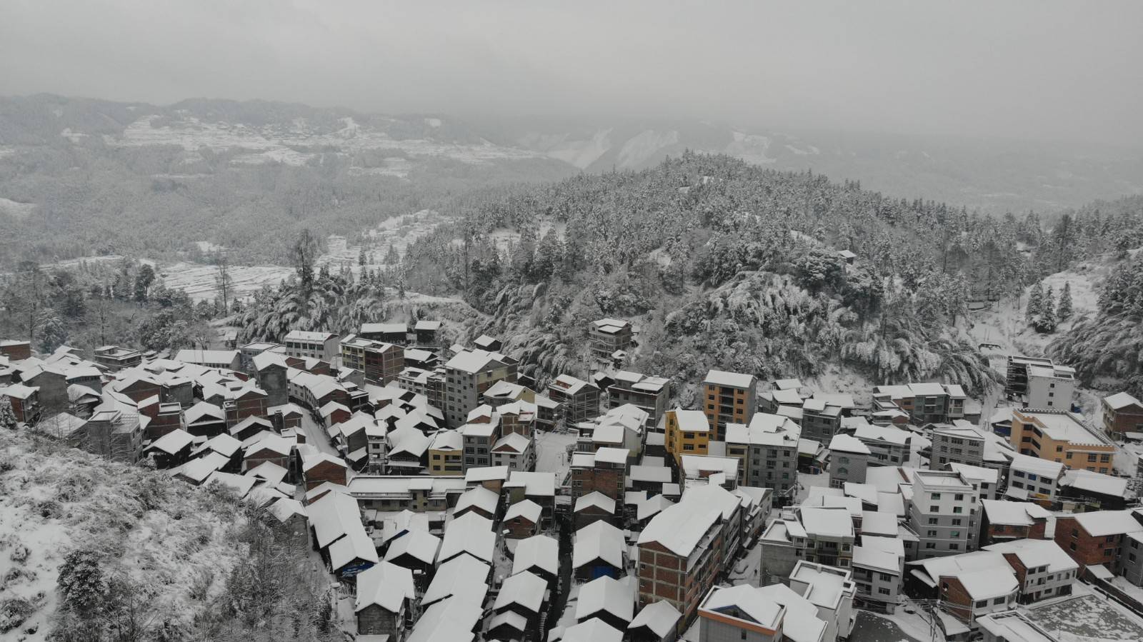 锦屏县彦洞乡北侗山区雪景美如画