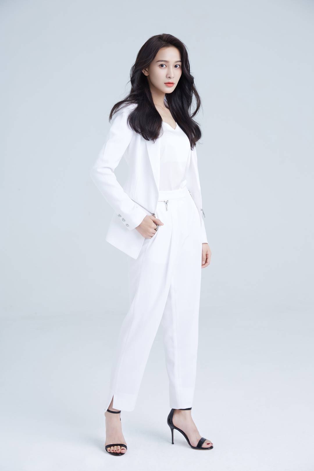 人间|封面会客厅丨新剧获赞“人间清醒” 演员海铃：“杜兰馨”到现代也能活得很通透很洒脱