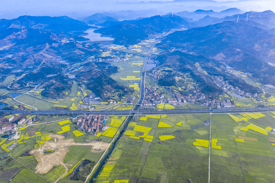 黄黄高速公路图片