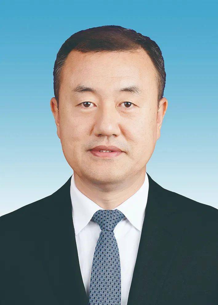 男,汉族,1973年8月生,大学,公共管理硕士,中共党员,现任市委副书记,市