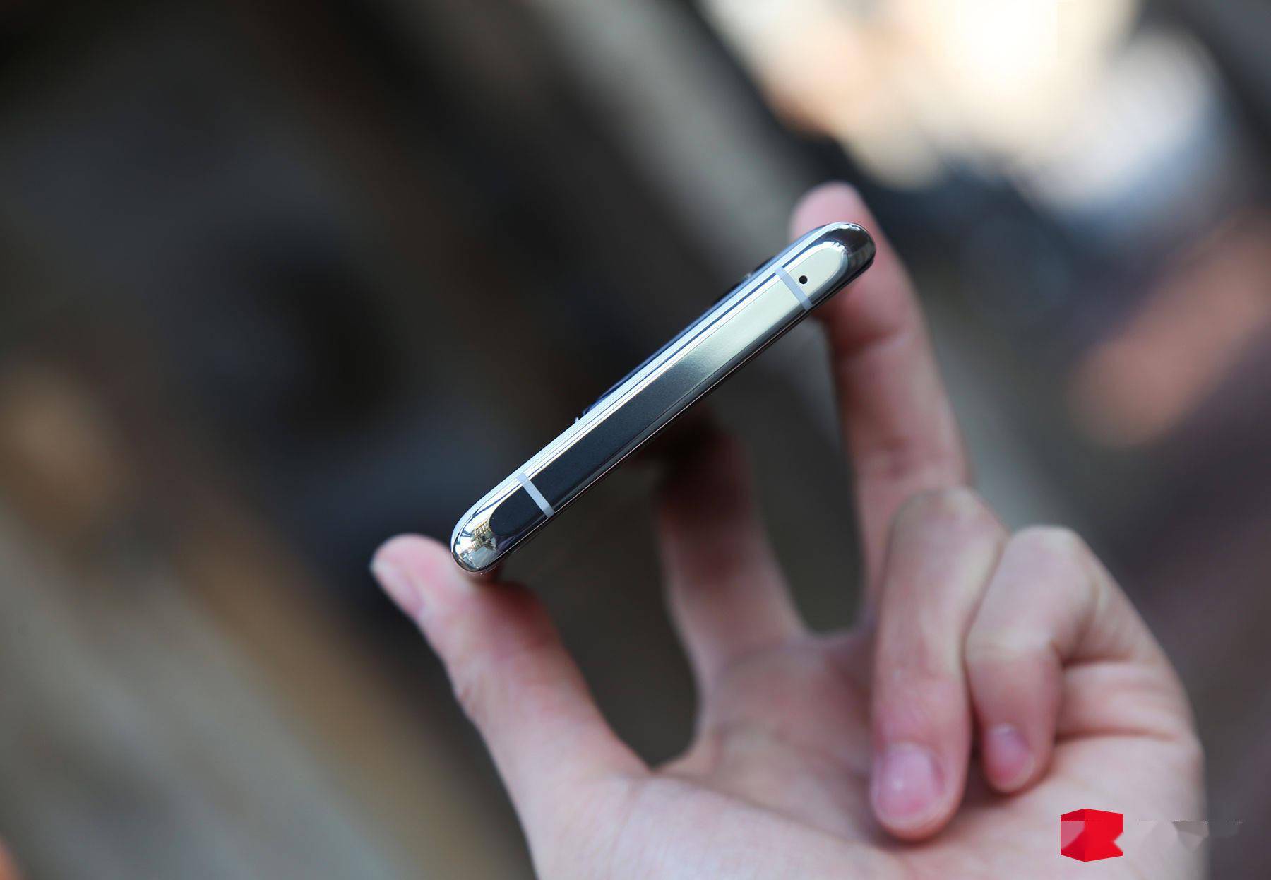 其它|一加 10 Pro 胖达白至尊版图赏：很干净的白色，还升级了超大存储组合