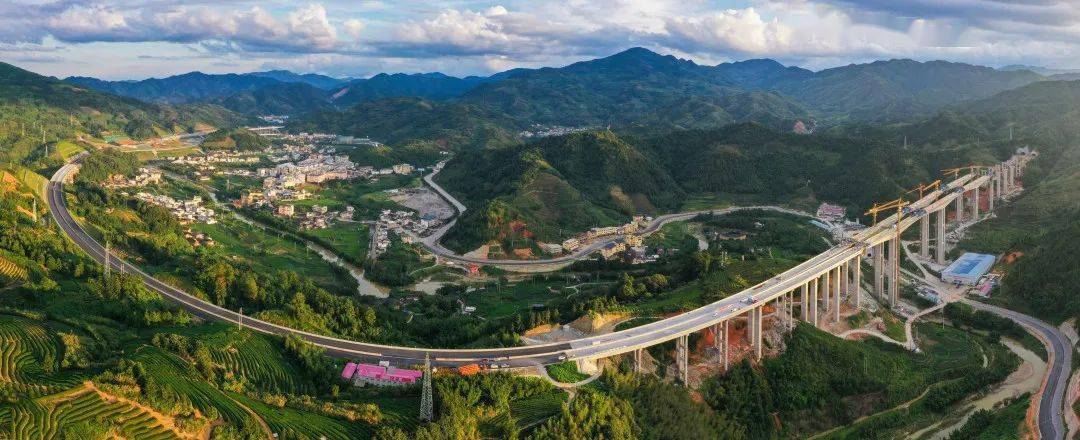 一路美景漳武高速公路南靖段分段开通