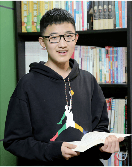 达人座丨沈阳市虹桥中学八年二十五班徐问甲姥爷的葡萄架