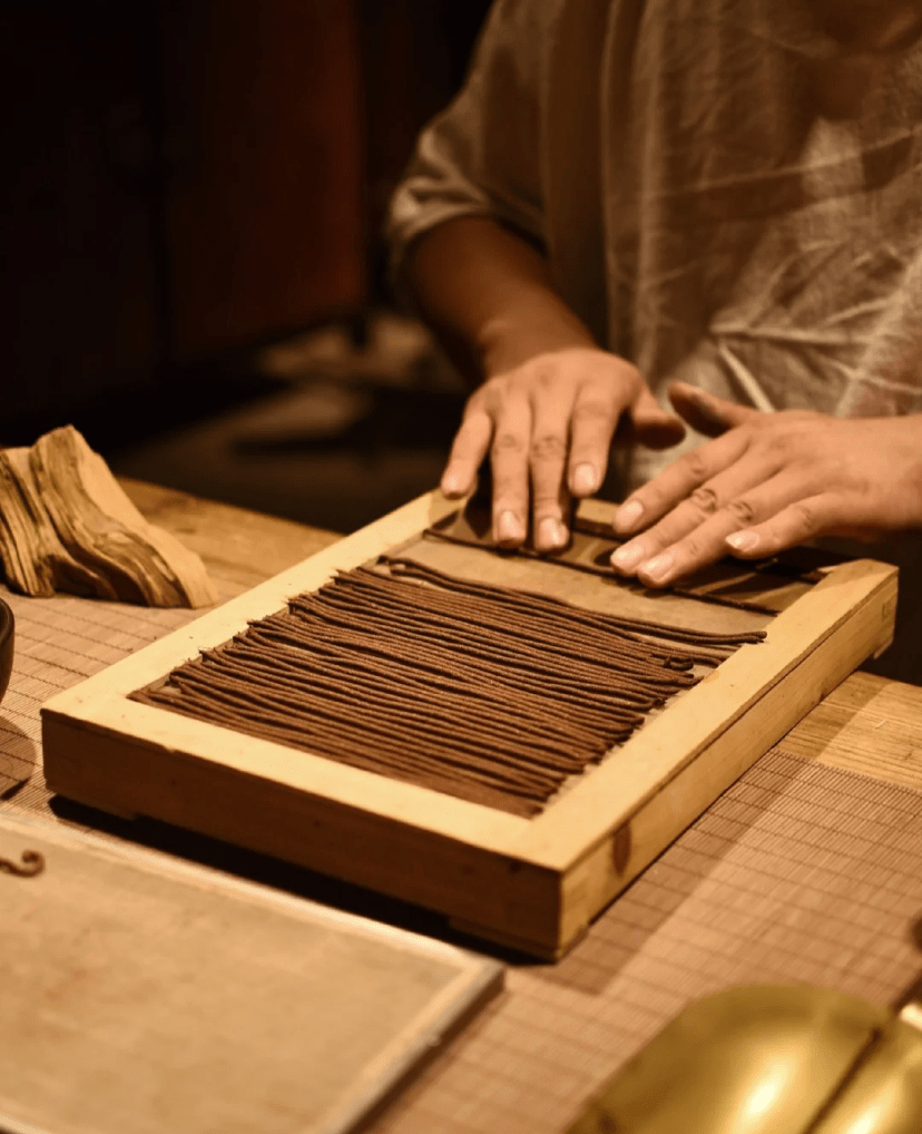 非常时期你需要来一支清净避疫香