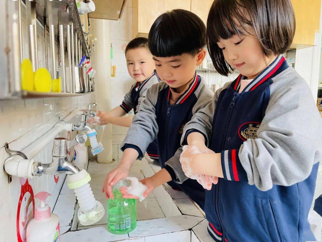 东城园预防在心健康在行东华幼儿园春季传染病预防