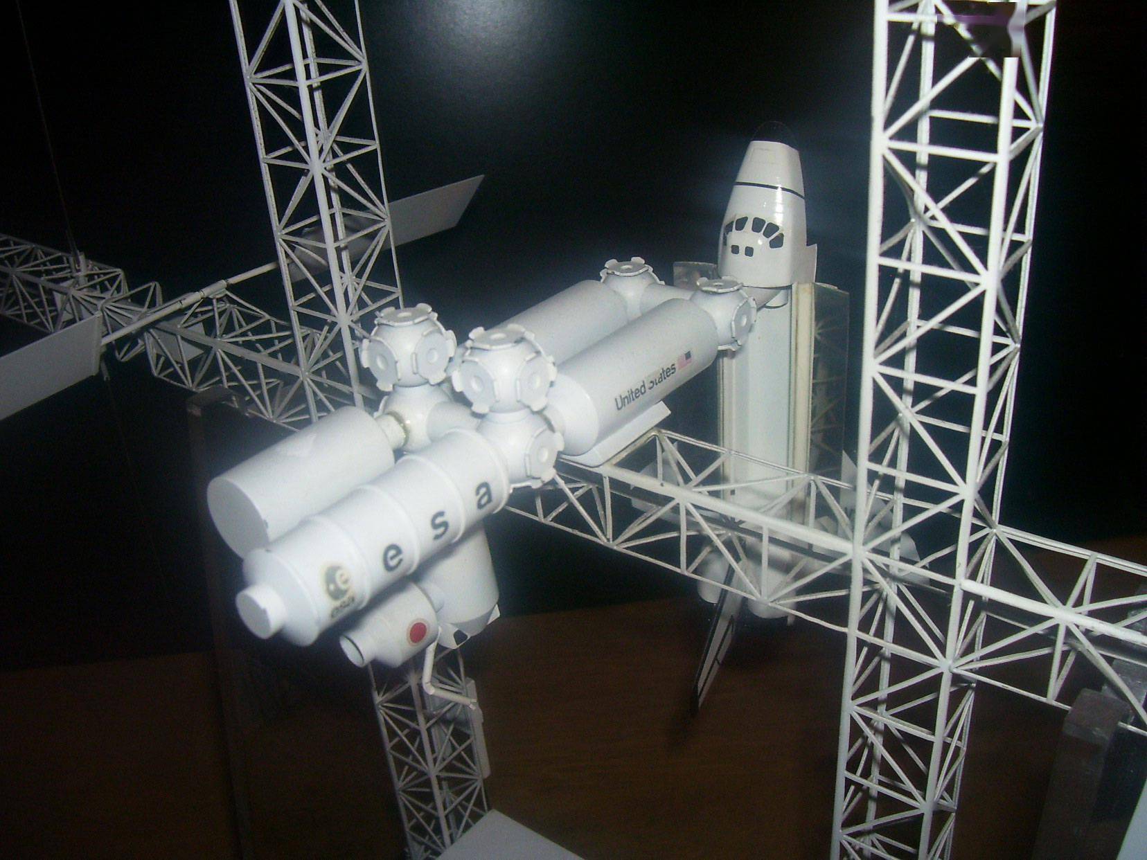 国际空间站前传美国曾计划打造自由号空间站外形像星际之门