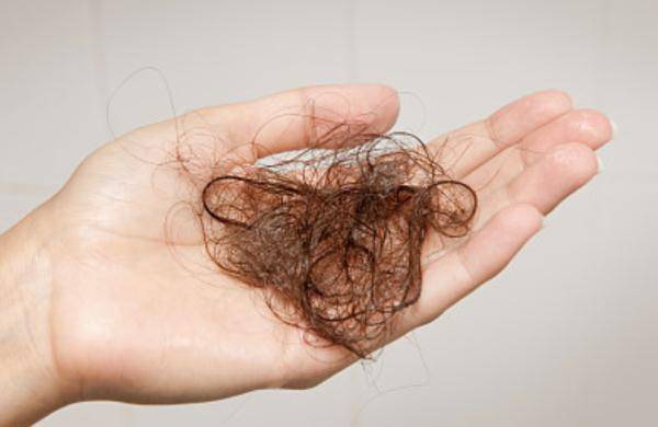 生姜|毛发医学中心专家：我头发浓密除了这点，还用了这种梳子，你家也有