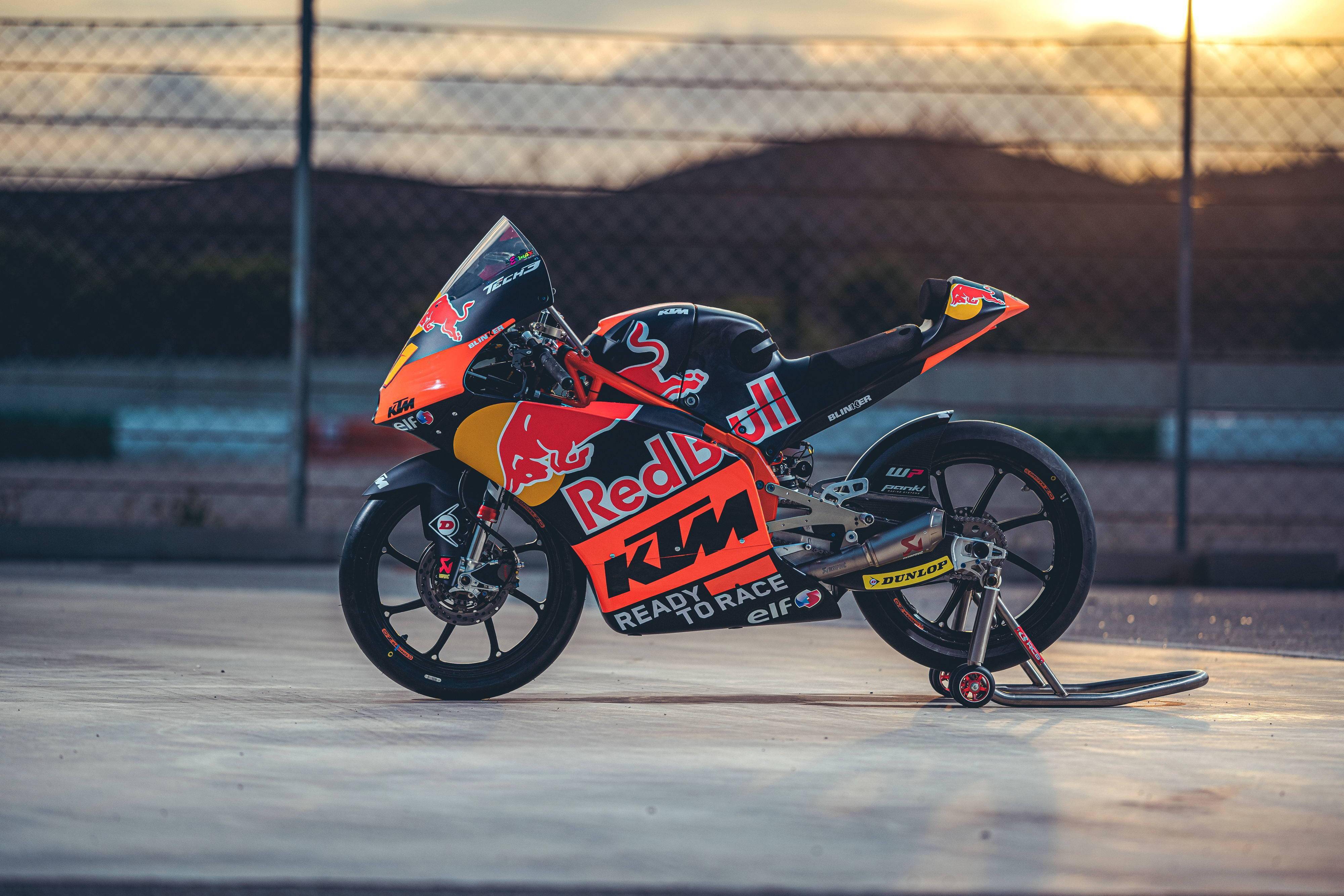 motogp2022ktmtech3moto3车队