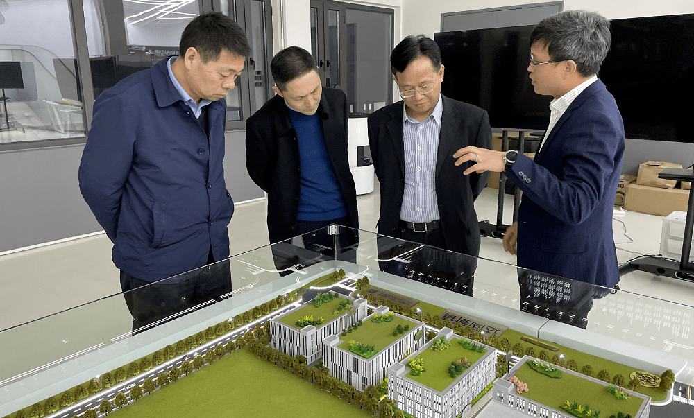 赣州经开区管委会主任梁丁盛在上海开展招商引资活动