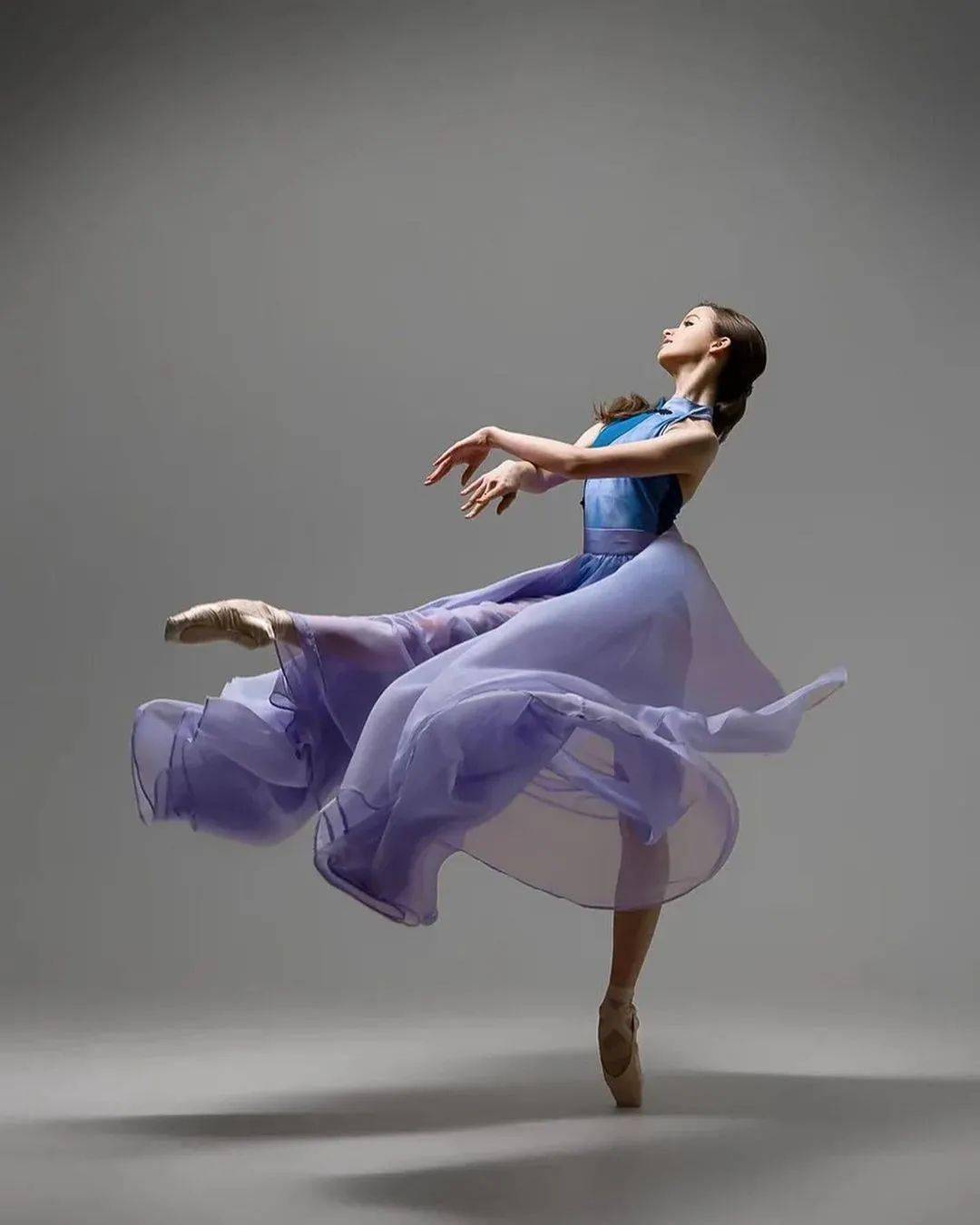 芭蕾圆你公主梦女王心女神节看芭蕾驾到