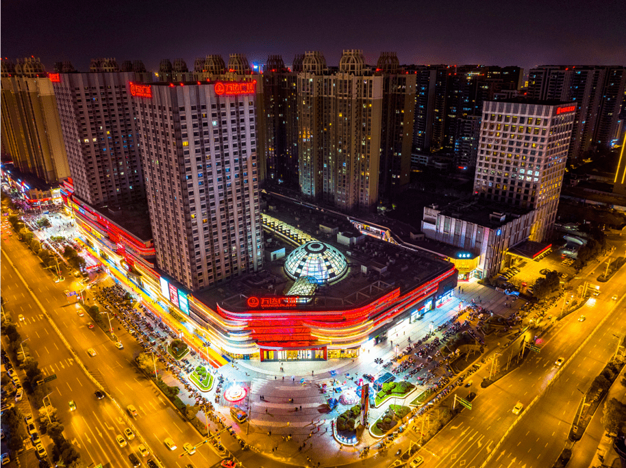 颍州,颍泉商业则较为活跃:形成了以阜阳商厦,千百意,香港财富广场等为