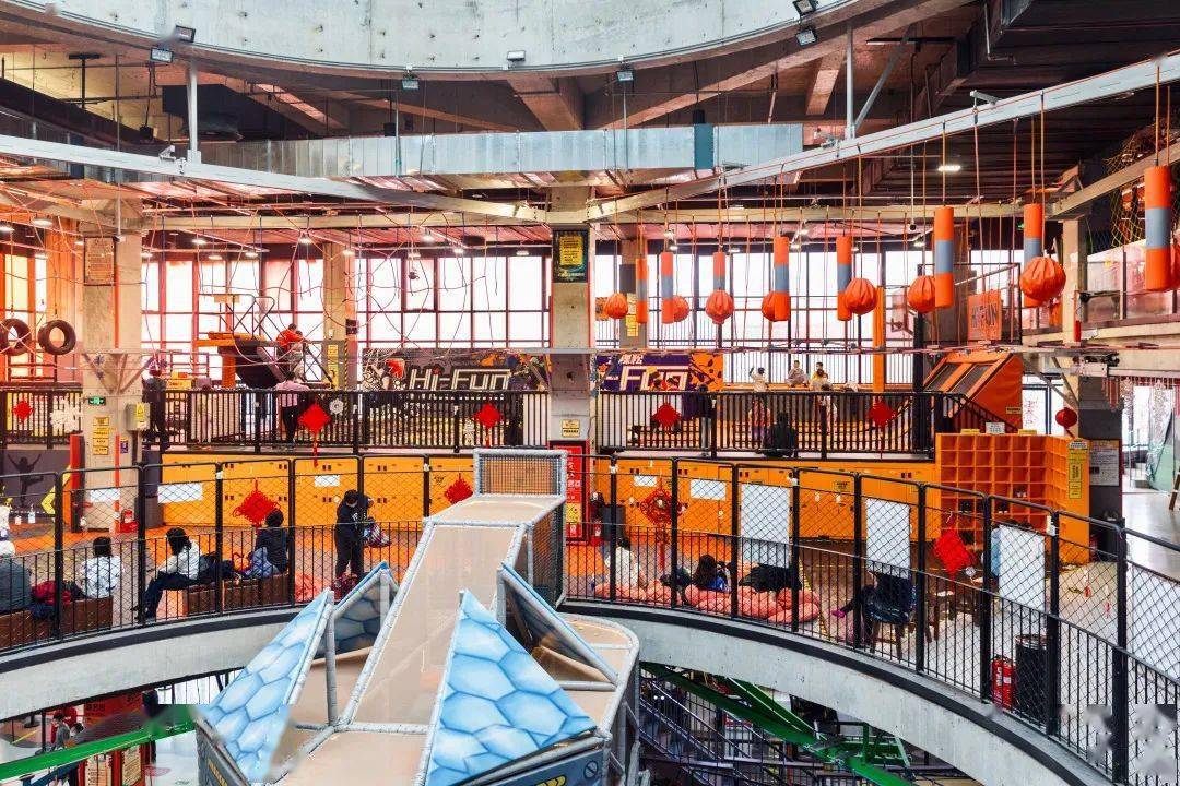 华熙live·五棵松女神节献礼!宠爱,无需定义_空间_鲜花_生活