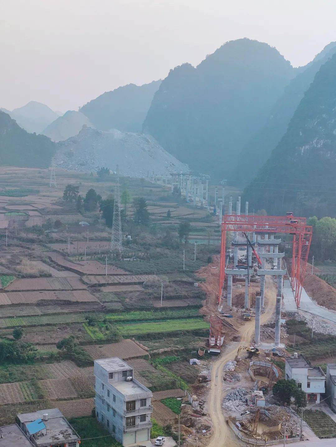 奋进新征程建功新时代为年底通车而努力奋斗探访巴凭高速天等段