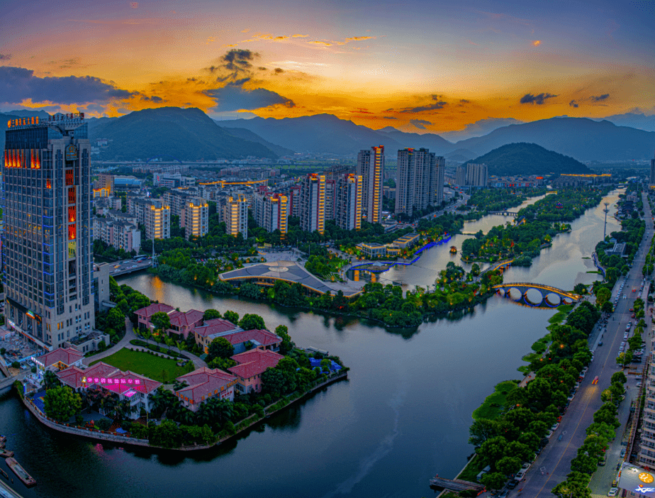开春伊始,温州平阳县在陆续召开的"新春第一会""两会"中,旗帜鲜明地喊