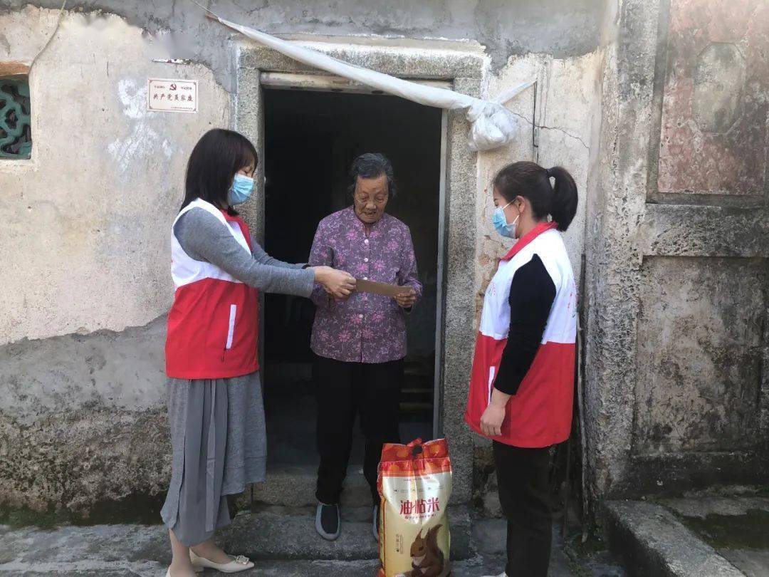 娘家人的暖心关爱来啦揭东区妇联开展三八妇女节系列慰问活动