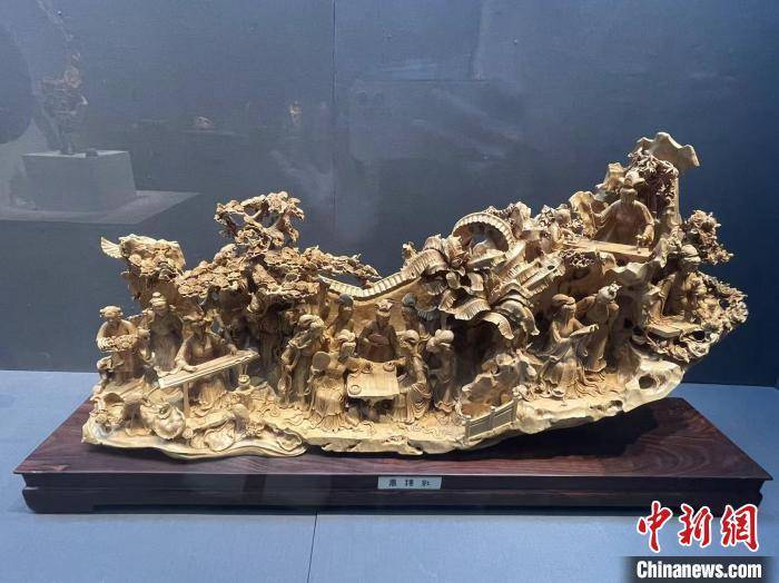 传播|浙江“守艺人”复刻四大名著“名场面” 用木雕传播文化