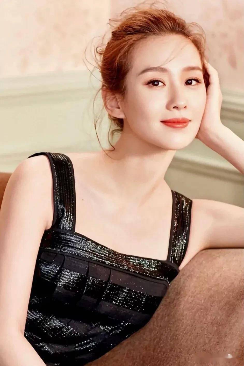 刘诗诗:迷人的天鹅颈